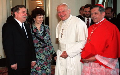 http://www.listyznaszegosadu.pl/upload/article/bild/2806/700951/GLEMP-obit-jumbo_s.jpg