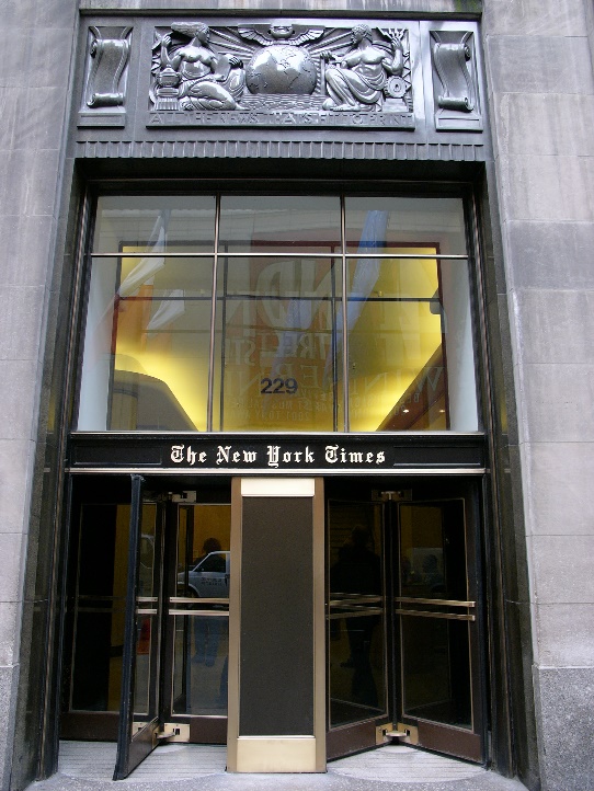 https://upload.wikimedia.org/wikipedia/commons/5/50/The_new_york_times_building_in_new_york_city.jpg