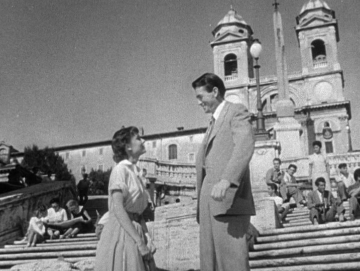 Audrey Hepburn i Gregory Peck w scenie na Schodach Hiszpańskich
