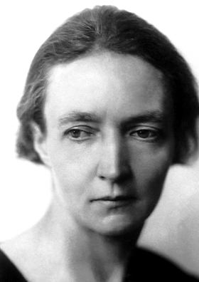 https://upload.wikimedia.org/wikipedia/commons/7/79/Joliot-curie.jpg