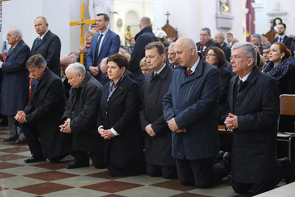 C:\Users\Piotr\Pictures\Saved Pictures\PiS 3.jpg