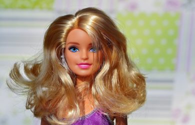 Znalezione obrazy dla zapytania: barbie