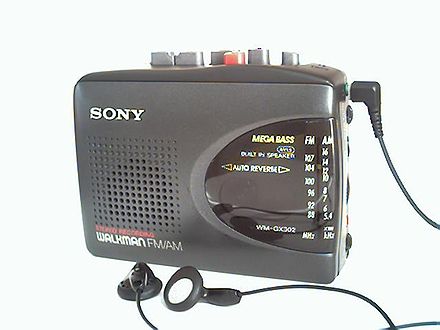 Walkman firmy Sony model WM-GX302 z wbudowanym radioodbiornikiem