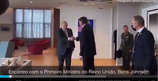 Obraz zawierający tekst, wewnątrz, ściana, sufitOpis wygenerowany automatycznie