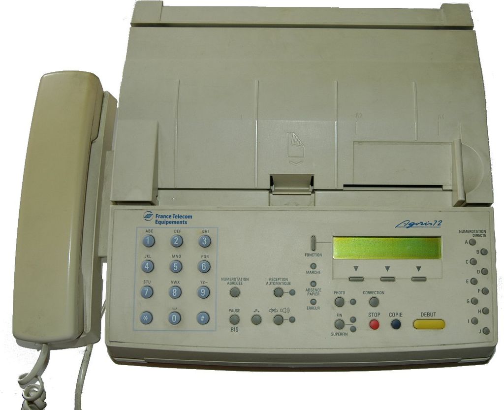 Obraz zawierający sprzęt elektroniczny, biały, powielaczOpis wygenerowany automatycznie