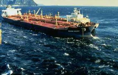 Obraz zawierający woda, zewnętrzne, niebo, łódź Opis wygenerowany automatycznie