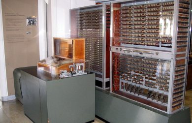Obraz zawierający tekst, podłoże, wewnątrz, urządzenie kuchenne Opis wygenerowany automatycznie