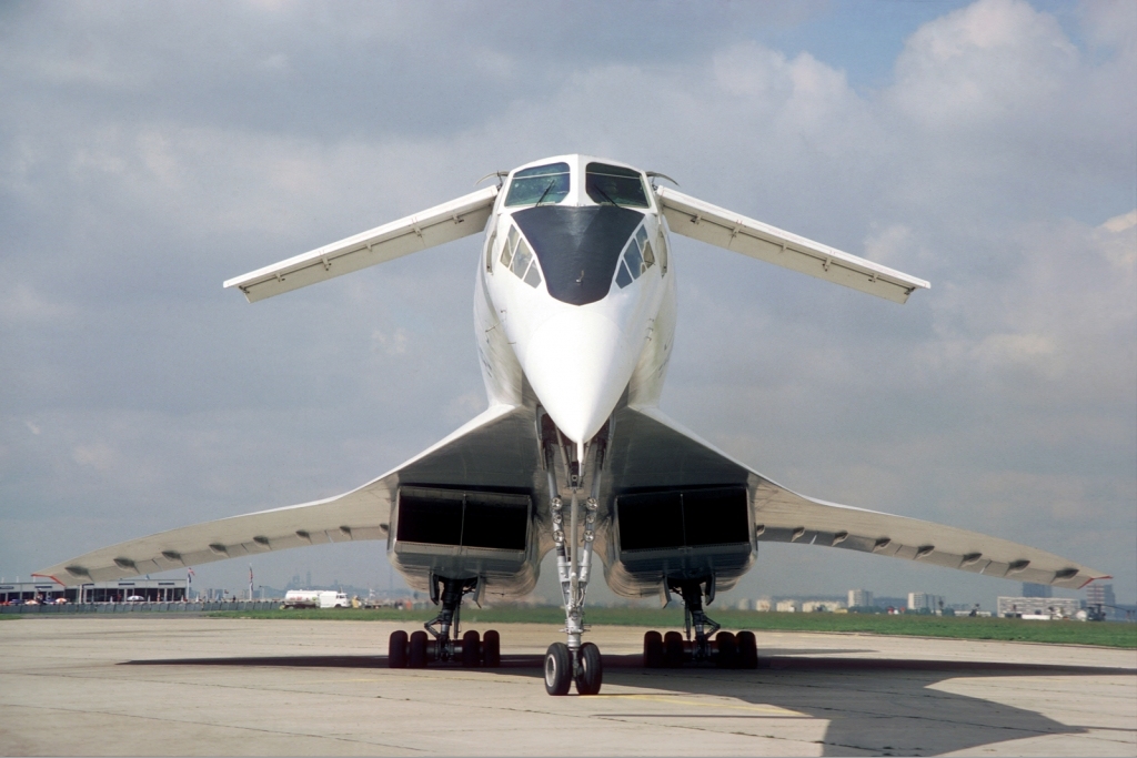 Tu-144